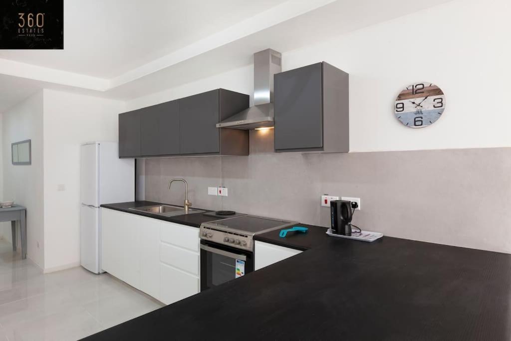 Spacious 2Br Apt In Qawra - Perfect For Families By 360 Estates St. Paul's Bay Luaran gambar
